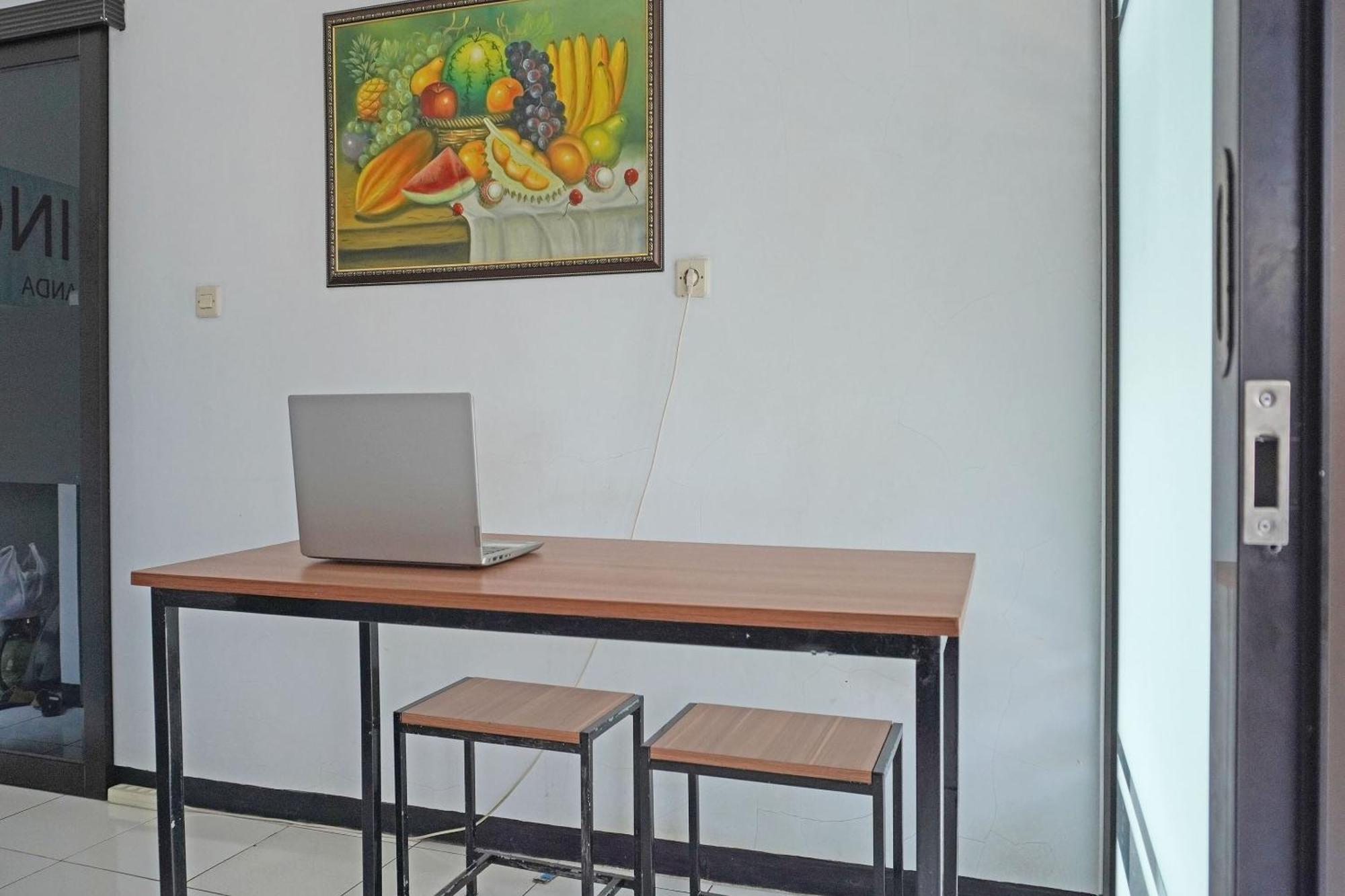 Oyo 91762 Green Home Stay Syariah Purwakarta Exteriér fotografie