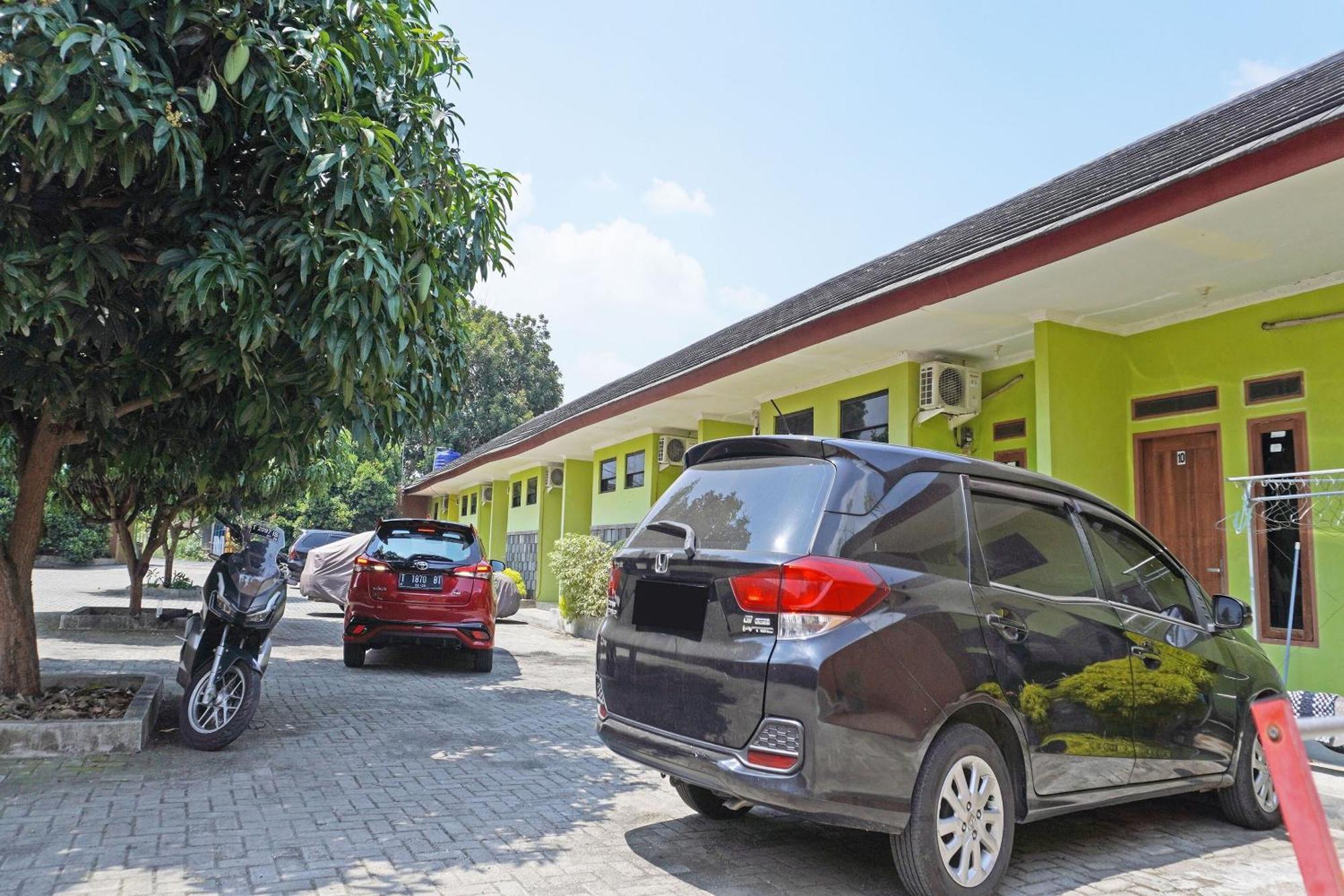 Oyo 91762 Green Home Stay Syariah Purwakarta Exteriér fotografie