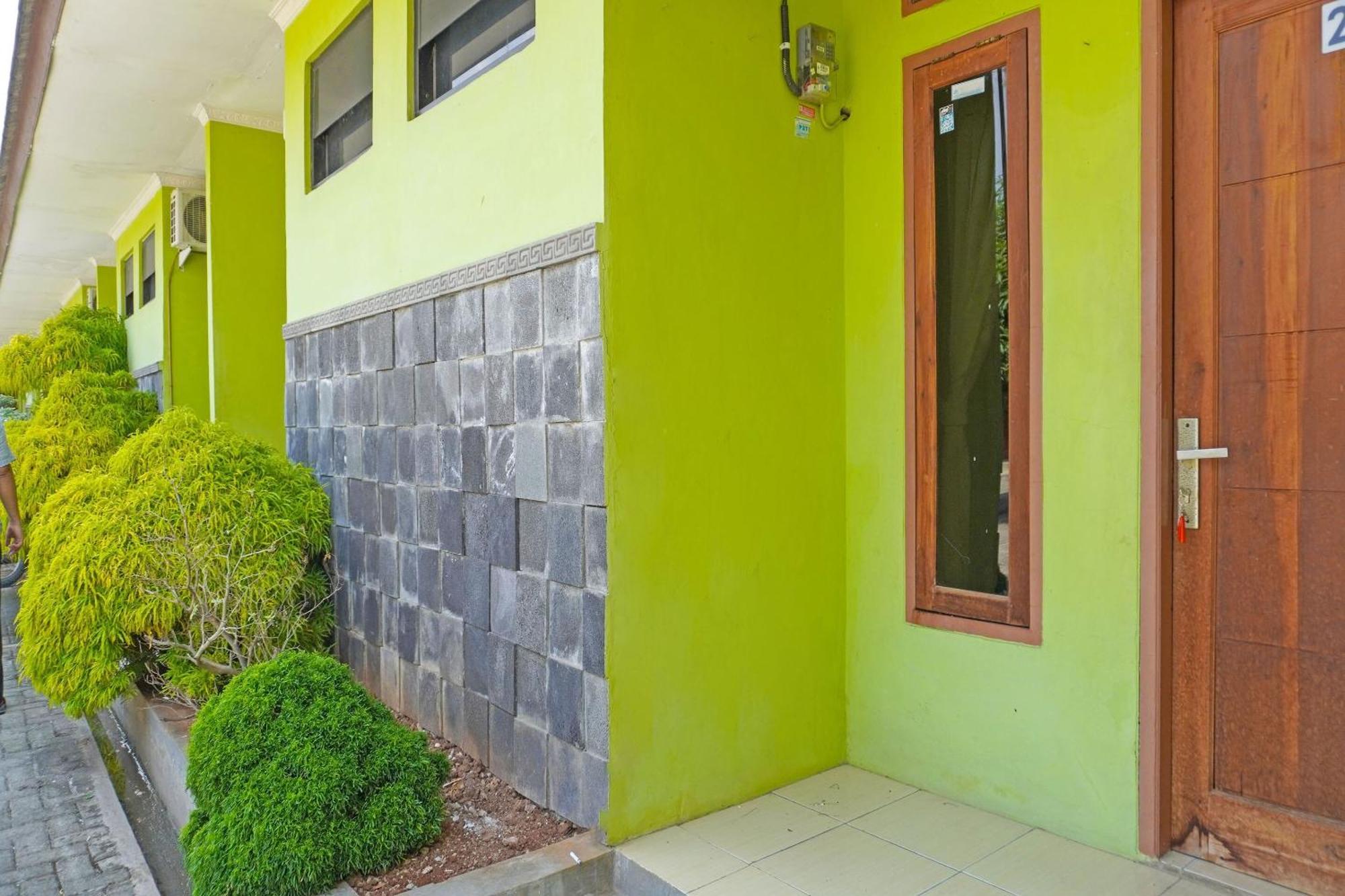 Oyo 91762 Green Home Stay Syariah Purwakarta Exteriér fotografie